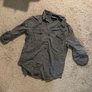 CLOWAY.Button Down Shirt. Size M. 100% cotton